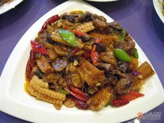 3-吴记酱骨炖菜馆(西大直街店)