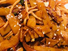 w干炒牛河-新大咀港式茶餐厅(宝山万达店)