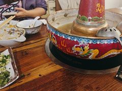 -毛辣果·贵州红酸汤牛肉火锅(西单店)