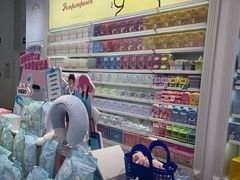 -名创优品(山东青岛华润万象城店)