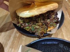 西域牛馍王-嘻小北·兰州清汤牛肉面(太平洋森活天地店)
