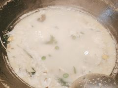 -陈大锅·岳阳鱼馆·地道岳阳菜(美食街店)