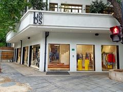 门面-穹六人间 people 6(岳阳路店)