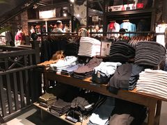 -Hollister(希慎广场店)