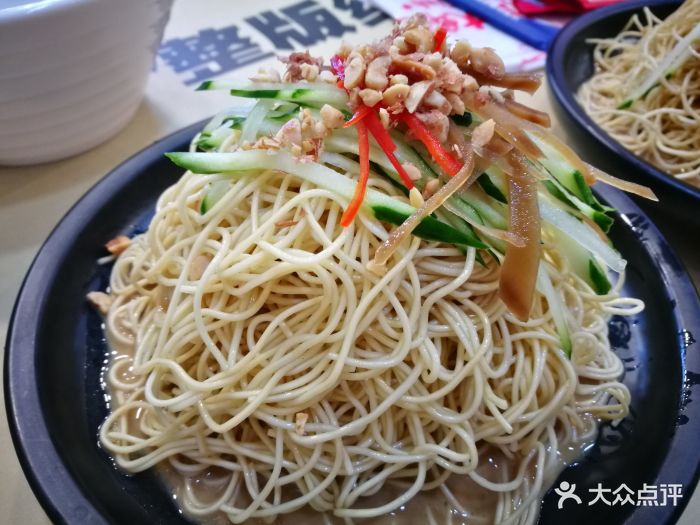 松哥油焖大虾(西乡店)金牌拌面图片