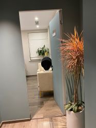 -医颜医疗美容门诊部