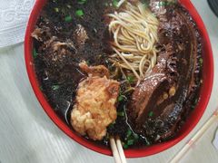 -小龙大肉面馆