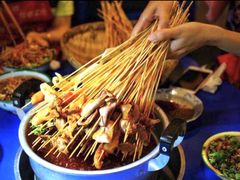 -马路边边麻辣烫联盟路店