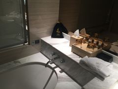 -上海中航虹桥机场泊悦酒店