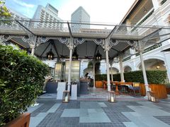-Raffles Courtyard(莱佛士酒店)