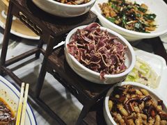 -蔼若春.传承三十年云南菜(金碧公园店)