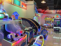 -万升儿童王国(万辉店)