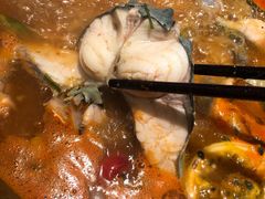 -野山舂·贵州现舂酸汤火锅(鸿通城店)