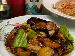 地三鲜-老边饺子馆(金源店)