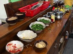 调料台-重庆故事姊妹老火锅(财经学院店)