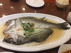 -老大同酒家·糟卤·本帮菜(中山公园店)