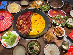 -萍姐火锅·公路夜市(武汉首店)