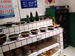 自助调料区-有拈头成都市井火锅(南中环店)