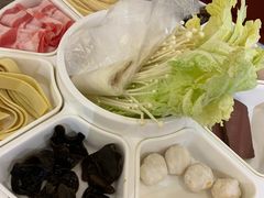 -鸡遇虾煲干锅火锅(小寨金莎店)