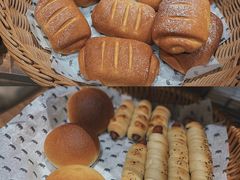 -沁屋面包店(人民东路店)