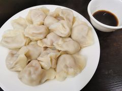 -孖妹上肉饺子馆