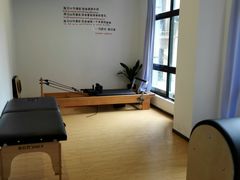 -AK健身普拉提拉伸私教馆(中八店)