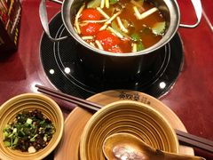 -亮欢寨酸汤鱼(沙冲路店)