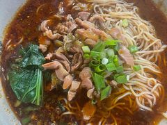 泡椒鸡杂小面-丁丁猫重庆小面(徐州路店)