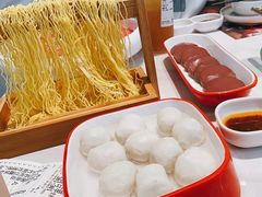 -洪氏嗨捞·广东猪肚鸡·椰子鸡火锅(西咸万象城店)