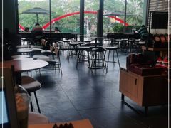 大堂-星巴克臻选(湛江鼎盛广场店)