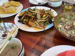 -陕北农家小吃风干羊肉剁荞面