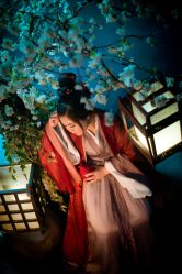 点击看大图 -九月鹰飞汉服摄影工作室