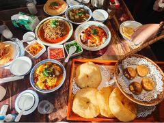 -蓝田九大碗民俗食府(蓝田店)