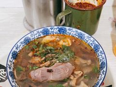 -叶新小吃店(来凤小区总店)