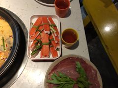 -钢管厂五区小郡肝串串香(奥克斯广场锦城万达店)
