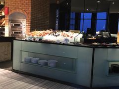 自助取餐区-唐拉雅秀酒店-西锦汇空中BBQ·思创餐厅