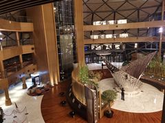 -上海滴水湖皇冠假日酒店