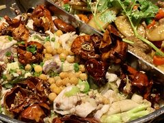 牛仔骨拼金椒脆鱼锅-大丰收脆鱼(福州台江万达店)