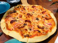 -蓝壁虎咖啡酒馆