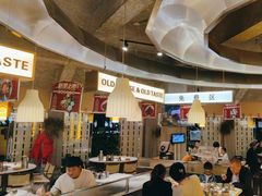 -老房老舍重庆火锅(假日城市店)