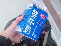 -全家便利店(杭州龙翔桥地铁站店)