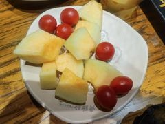 -老牌坊云南鱼豆花火锅(爱建店)