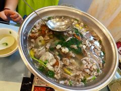 -马尔龙新疆饭店·清真(瑞景店)