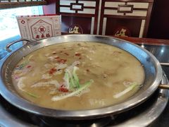 -老来福·非遗酸汤兔(凯旋路店)