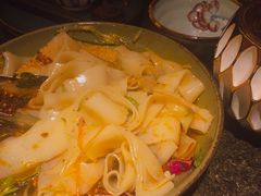 羊毛工镇凉皮-丝路金桃·新疆菜(徐汇店)