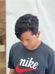 -一家只做男发烫染的店