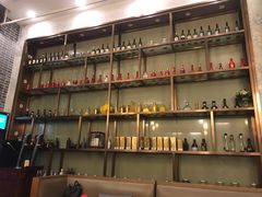 等位区-仁虎老火锅(黄泥磅店)