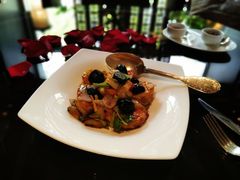 黑蒜大千虾球-北京四季酒店·采逸轩