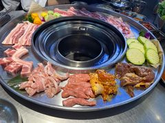 -哈哈碳都·牛肋条无限自助烤肉(台江万达店)