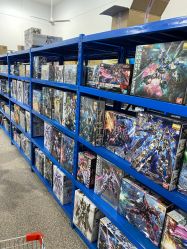 -逝水玩具折扣店
